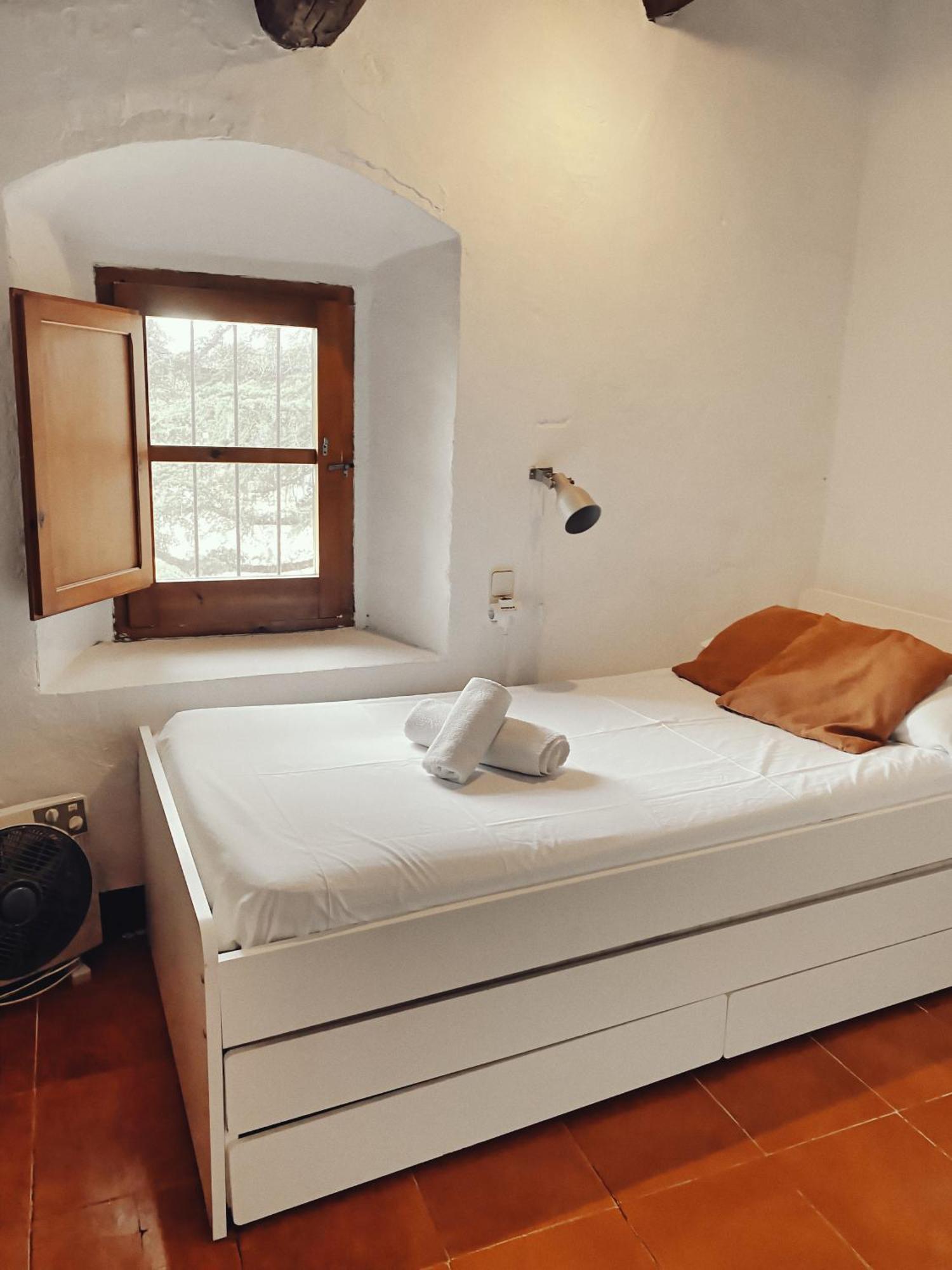 Masia Olivera Sant Pau d'Ordal Pokoj fotografie